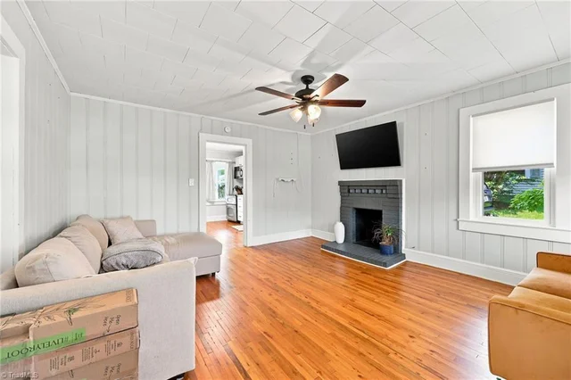 144 Decatur Avenue, photo 3 of 24
