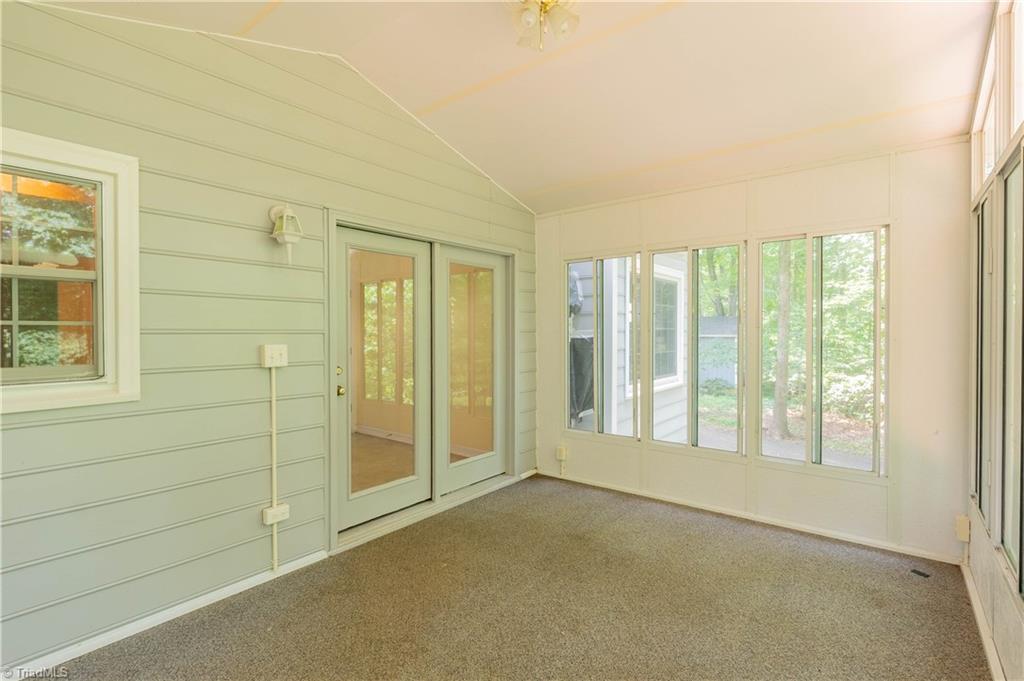 502 Old Hollow Road, Pilot Mountain, North Carolina image 18