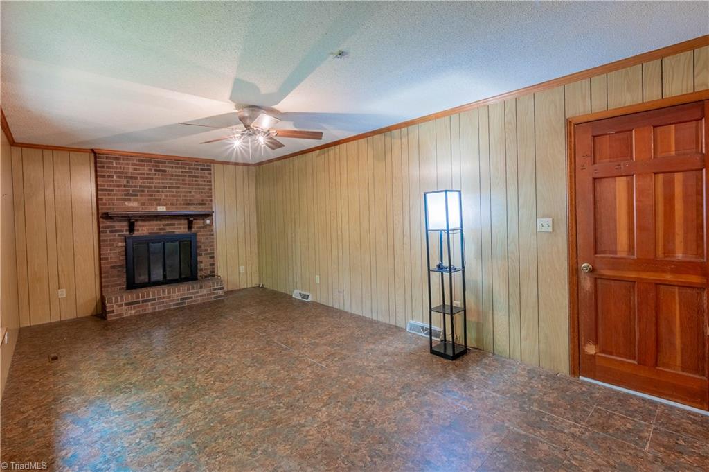 502 Old Hollow Road, Pilot Mountain, North Carolina image 11