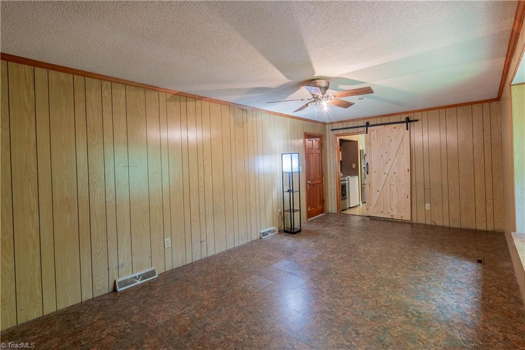502 Old Hollow Road, Pilot Mountain, North Carolina image 12