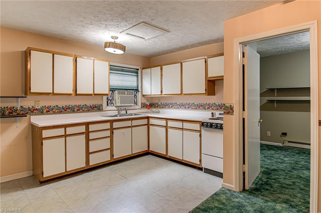 210 W Parkway Avenue, High Point, North Carolina image 30