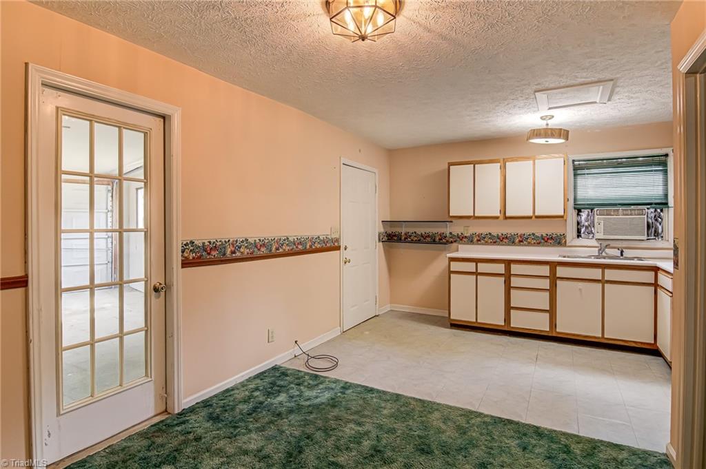 210 W Parkway Avenue, High Point, North Carolina image 29