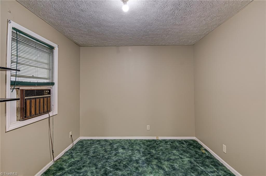 210 W Parkway Avenue, High Point, North Carolina image 32