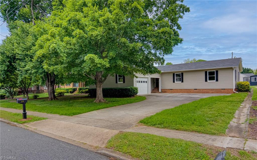 210 W Parkway Avenue, High Point, North Carolina image 2