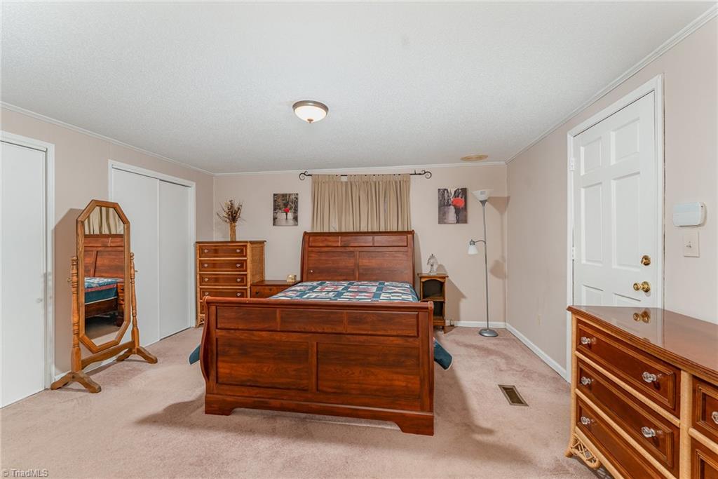 5013 Friendship Circle Road, East Bend, North Carolina image 13