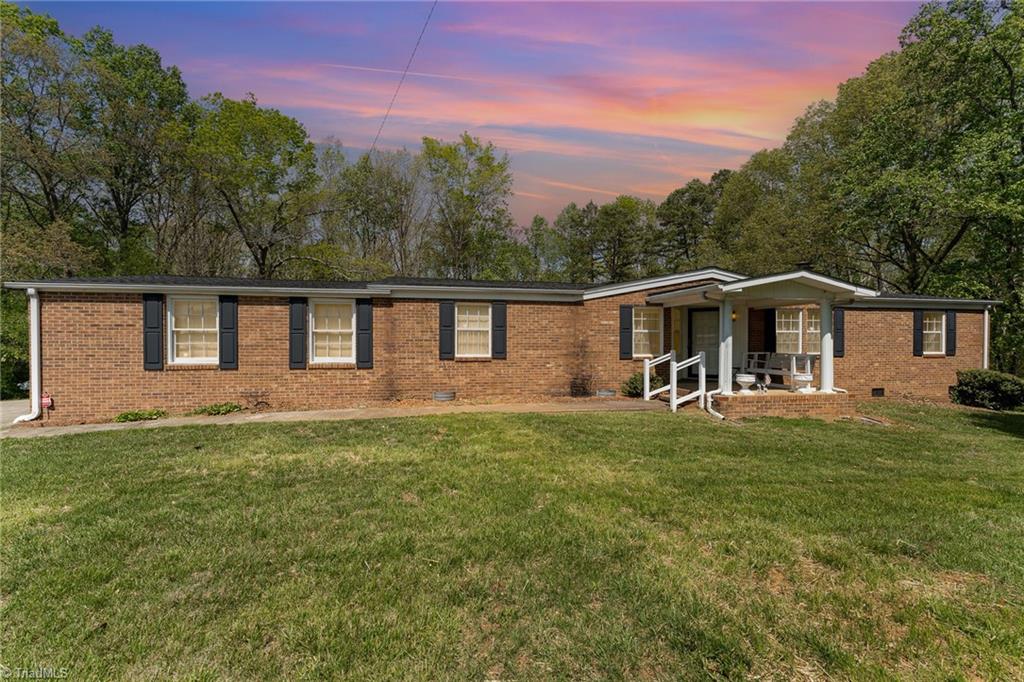 5013 Friendship Circle Road, East Bend, North Carolina image 1