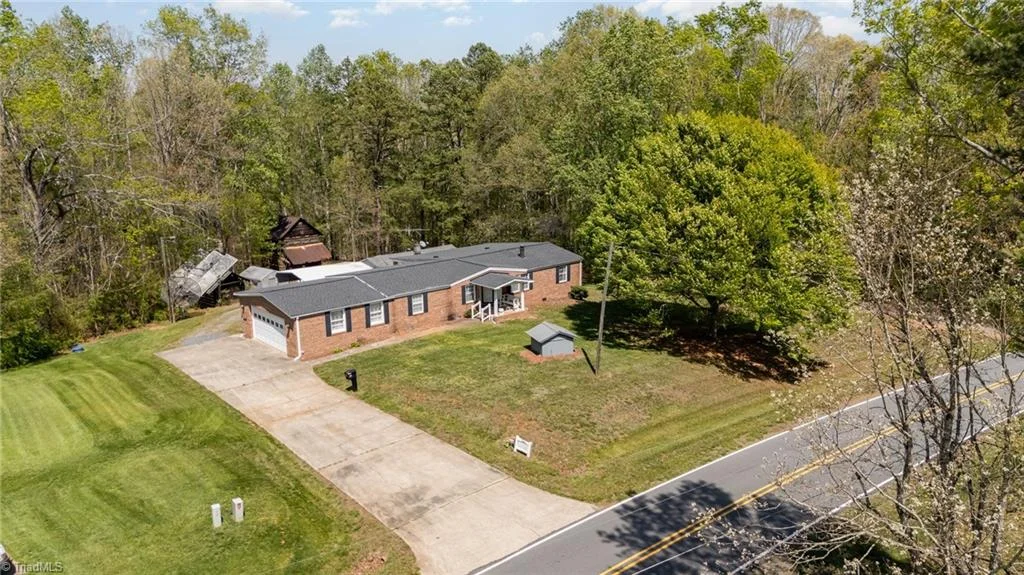 5013 Friendship Circle Road, East Bend, NC, 27018