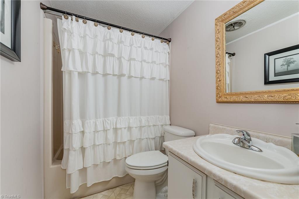 5013 Friendship Circle Road, East Bend, North Carolina image 22