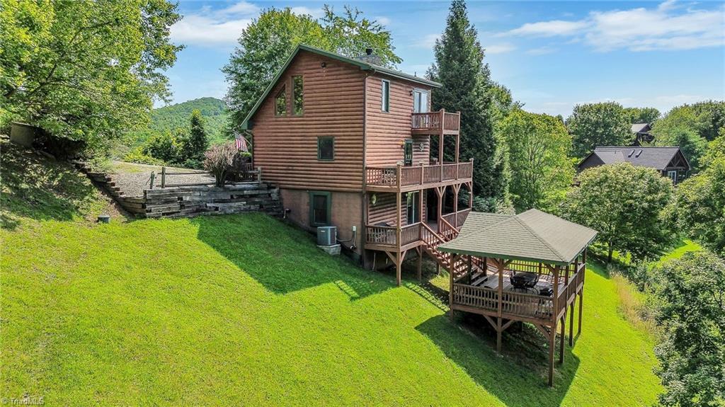240 Deer Knoll Drive