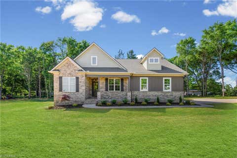 Homes For Sale - 109 Frost Road<br/> Advance, NC 27006