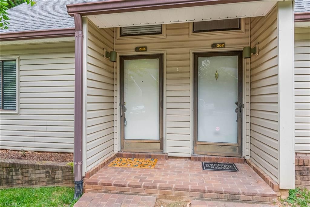 Photo of 304 Winding Forest Drive, Winston-Salem, NC 27104 (MLS # 1222160)