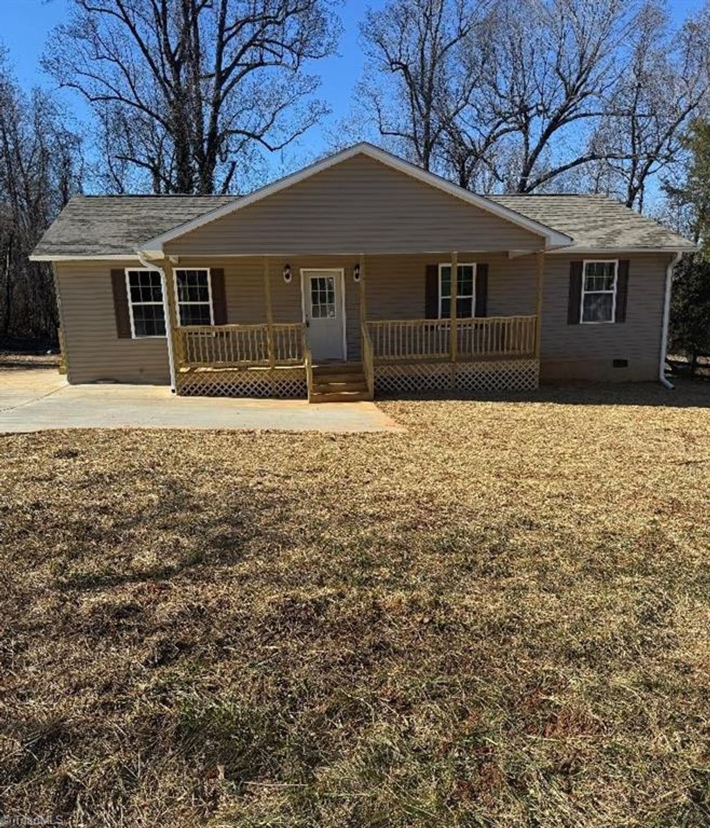 Photo of 511 South Road, High Point, NC 27262 (MLS # 1202711)