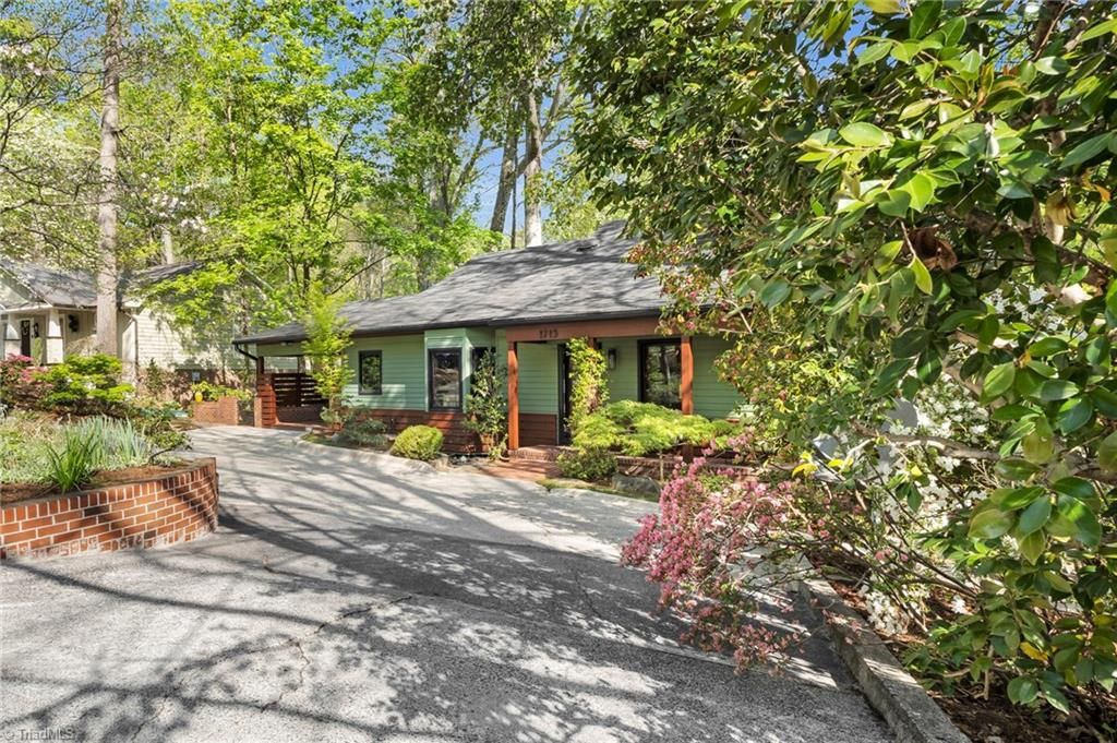 Photo of 1715 Buena Vista Road, Winston-Salem, NC 27104 (MLS # 1218311)