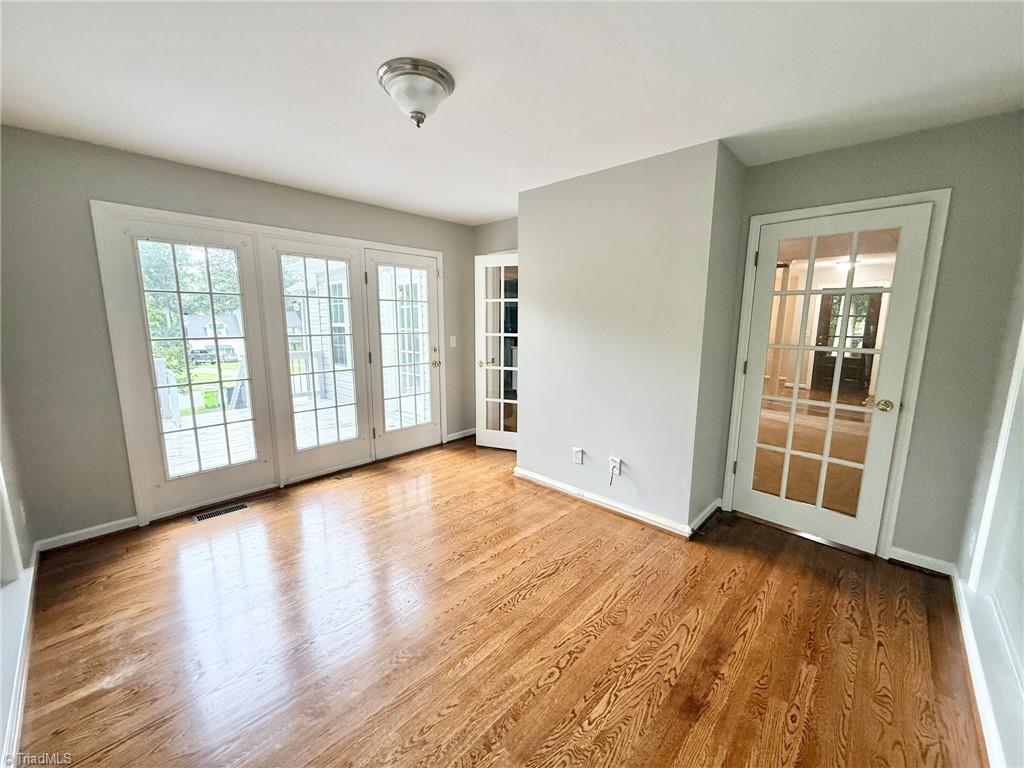 Oak Ridge, North Carolina 27310, United States, 3 Bedrooms Bedrooms, ,2 BathroomsBathrooms,Residential,Pending,201074