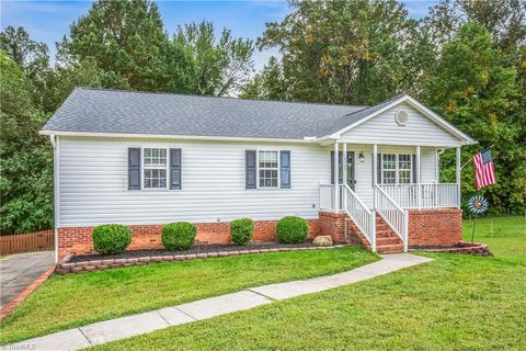 A home in Kernersville