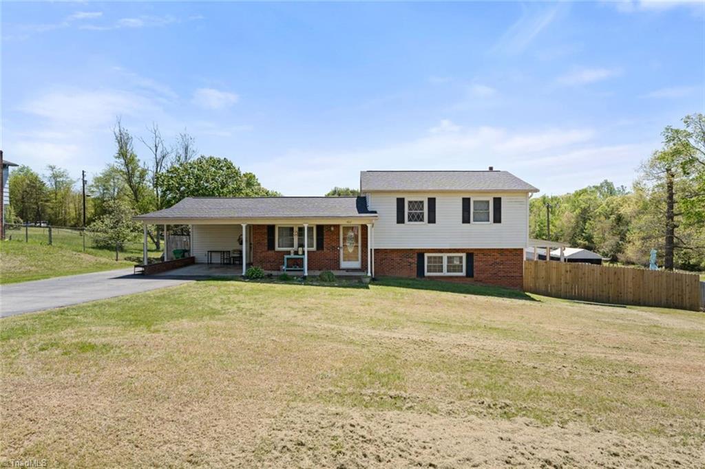 432 Logan Court, King, North Carolina image 2