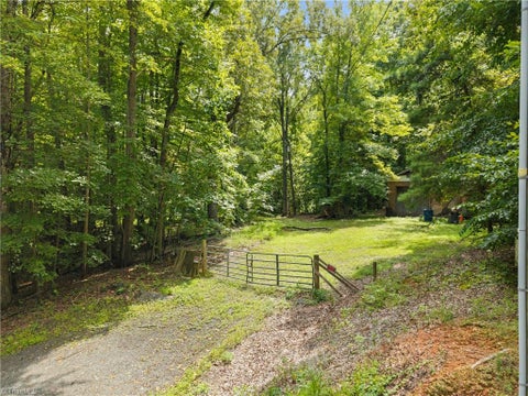 Vacant Land For Sale - 955 Valleystream Road<br/> Winston-Salem, NC 27104