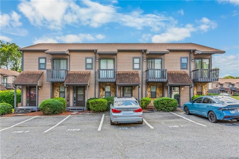 Condo For Sale - 310 Vista Circle #C<br/> Winston-Salem, NC 27106