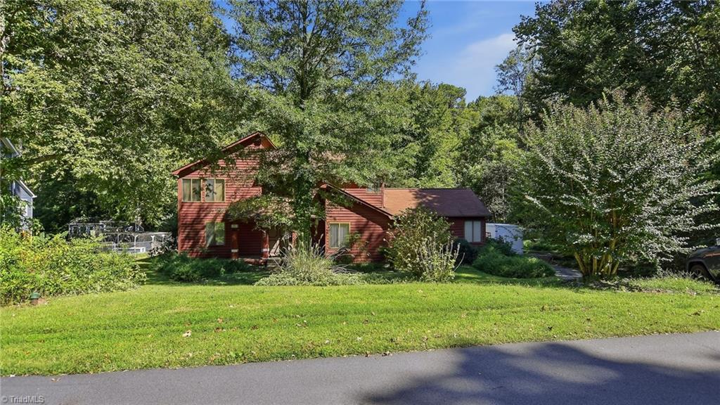 Photo of 3808 Briarwood Avenue, High Point, NC 27265 (MLS # 1237111)