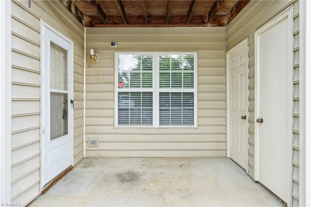 6704 W Friendly Avenue #4A, Greensboro, North Carolina image 3