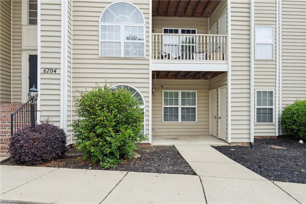 6704 W Friendly Avenue #4A, Greensboro, North Carolina image 2