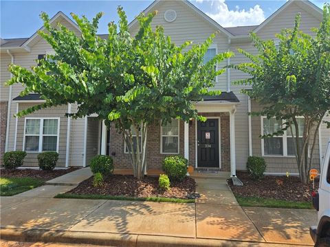 Townhouse For Sale - 334 Hidden Timber Lane #334<br/> Greensboro, NC 27405