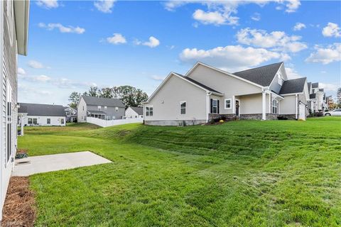 A home in Kernersville