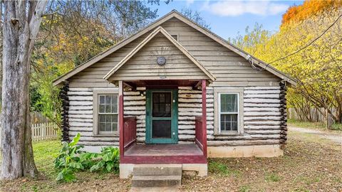 Homes For Sale - 2805 N Church Street<br/> Greensboro, NC 27405