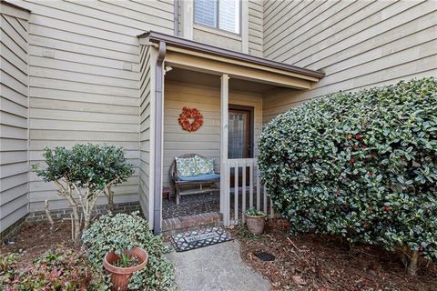 Townhouse For Sale - 2313 Cypress Court<br/> High Point, NC 27265