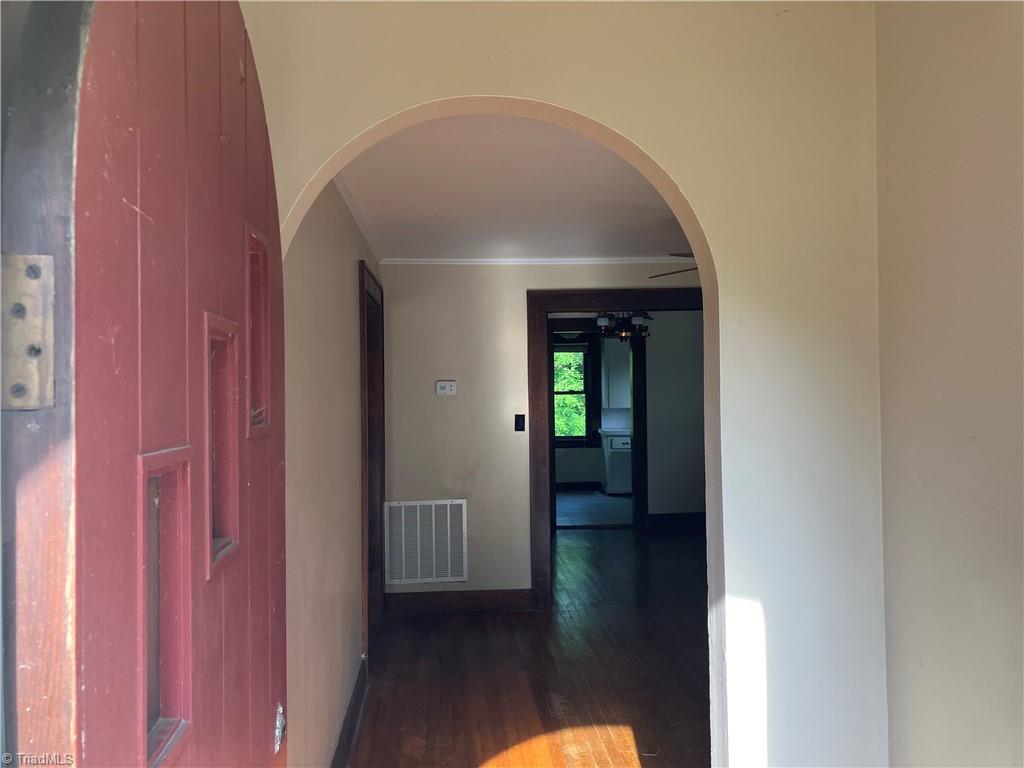 2096 Fancy Gap Road, Mount Airy, North Carolina image 2