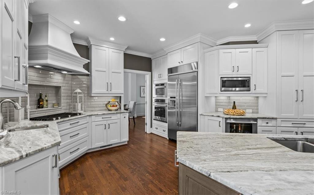 1905 Regents Park Lane, Greensboro, North Carolina image 13