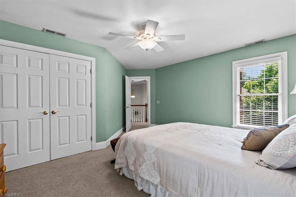1905 Regents Park Lane, Greensboro, North Carolina image 38