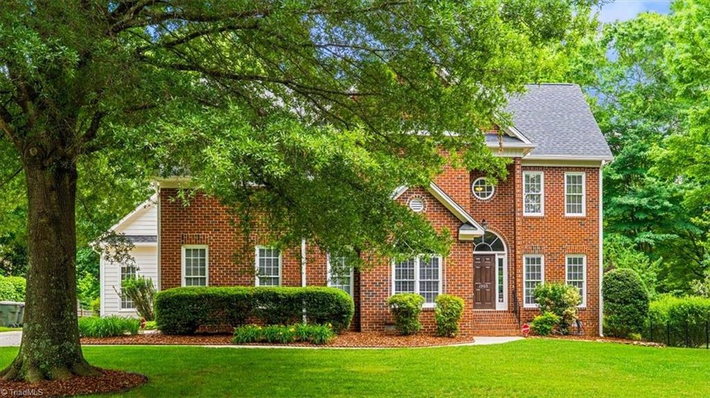 1905 Regents Park Lane, Greensboro, North Carolina image 2
