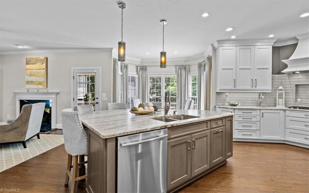 1905 Regents Park Lane, Greensboro, North Carolina image 16