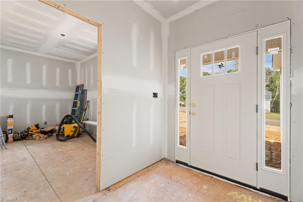 Pfafftown, North Carolina 27040, United States, 3 Bedrooms Bedrooms, ,3 BathroomsBathrooms,Residential,Active,171704