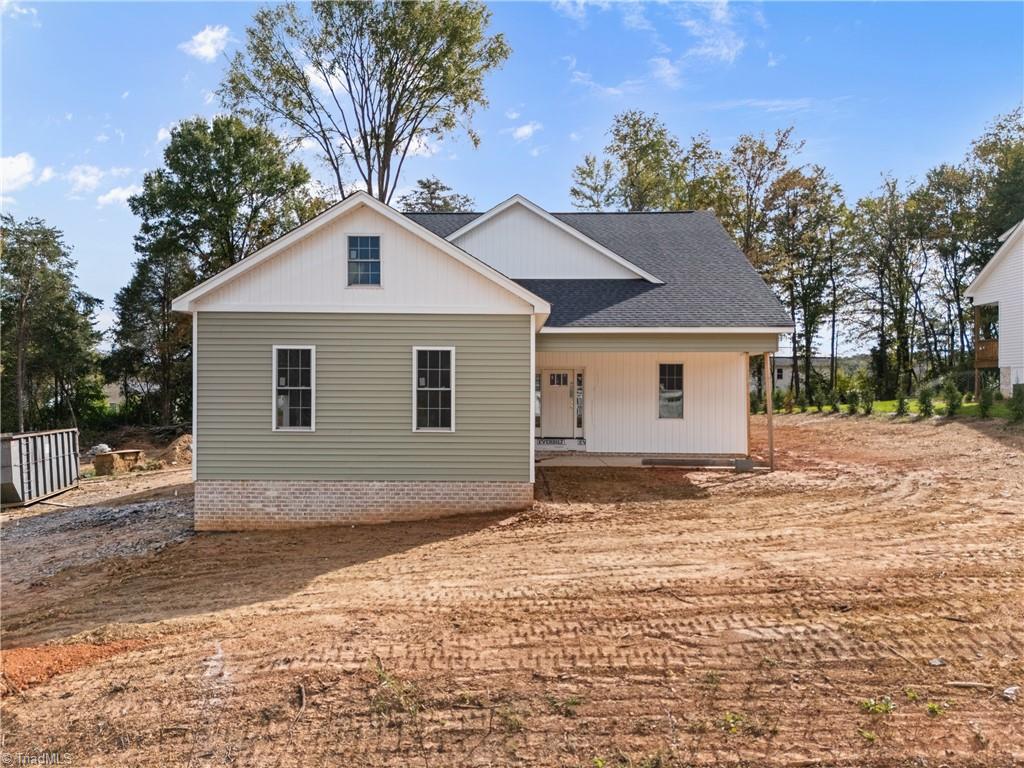 Pfafftown, North Carolina 27040, United States, 3 Bedrooms Bedrooms, ,3 BathroomsBathrooms,Residential,Active,171704