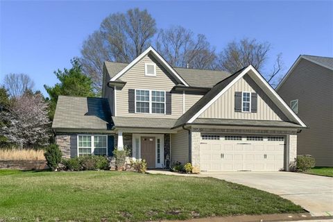 Photo of 1460 Land Grove Drive, Kernersville, NC 27284 (MLS # 1212268)