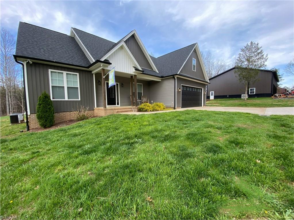2070 Lone Oak Lane, Burlington, North Carolina image 2