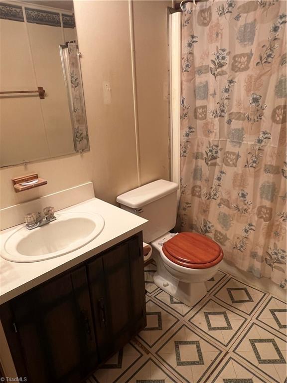 9238 Glen Cross Drive, Kernersville, North Carolina image 31