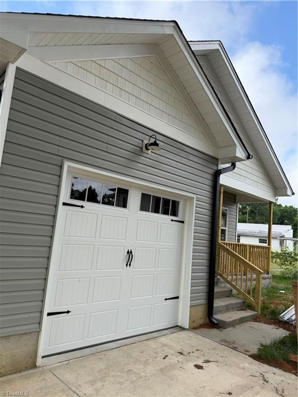 Photo of 1215 Saint Regis Drive, Burlington, NC 27217 (MLS # 1203252)