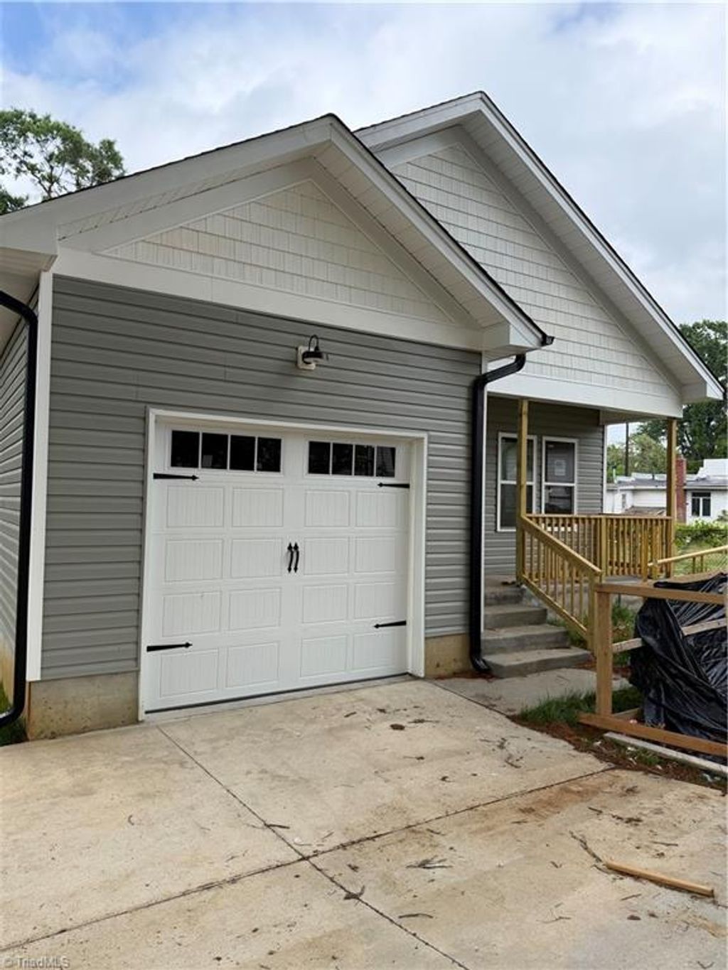 Photo of 1215 Saint Regis Drive, Burlington, NC 27217 (MLS # 1203252)