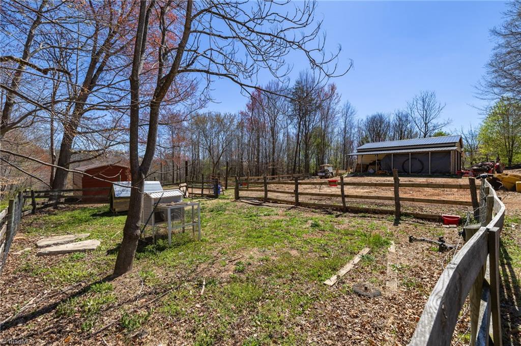 6532 Nc Highway 65, Summerfield, North Carolina image 32