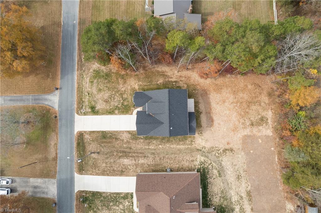 Winston-Salem, North Carolina 27127, United States, 4 Bedrooms Bedrooms, ,4 BathroomsBathrooms,Residential,Active,244131