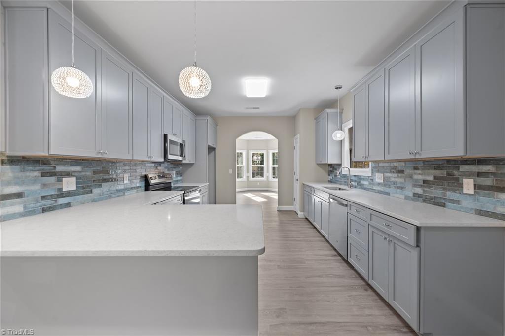 Winston-Salem, North Carolina 27127, United States, 4 Bedrooms Bedrooms, ,4 BathroomsBathrooms,Residential,Active,244131