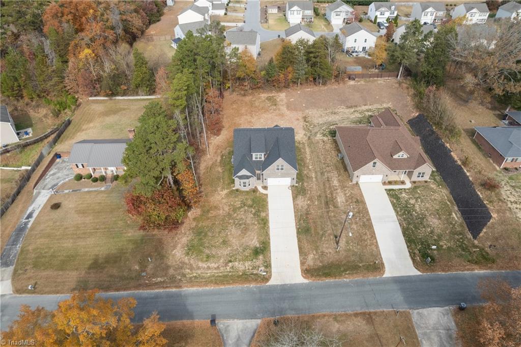 Winston-Salem, North Carolina 27127, United States, 4 Bedrooms Bedrooms, ,4 BathroomsBathrooms,Residential,Active,244131