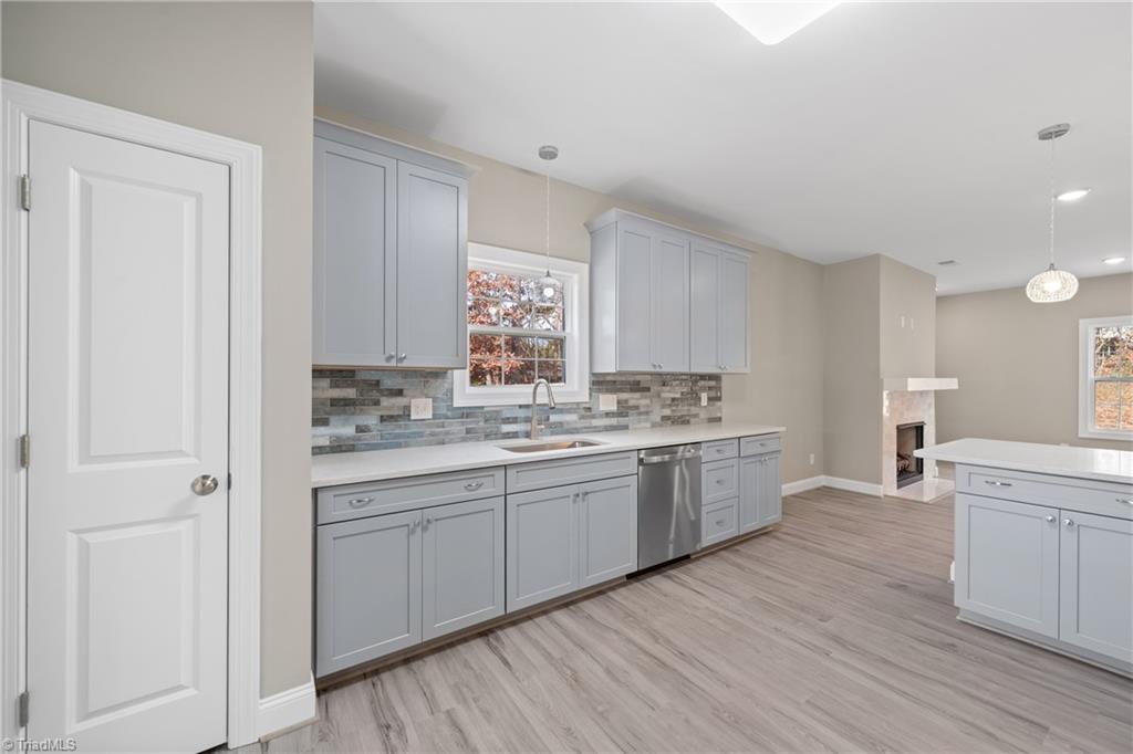 Winston-Salem, North Carolina 27127, United States, 4 Bedrooms Bedrooms, ,4 BathroomsBathrooms,Residential,Active,244131