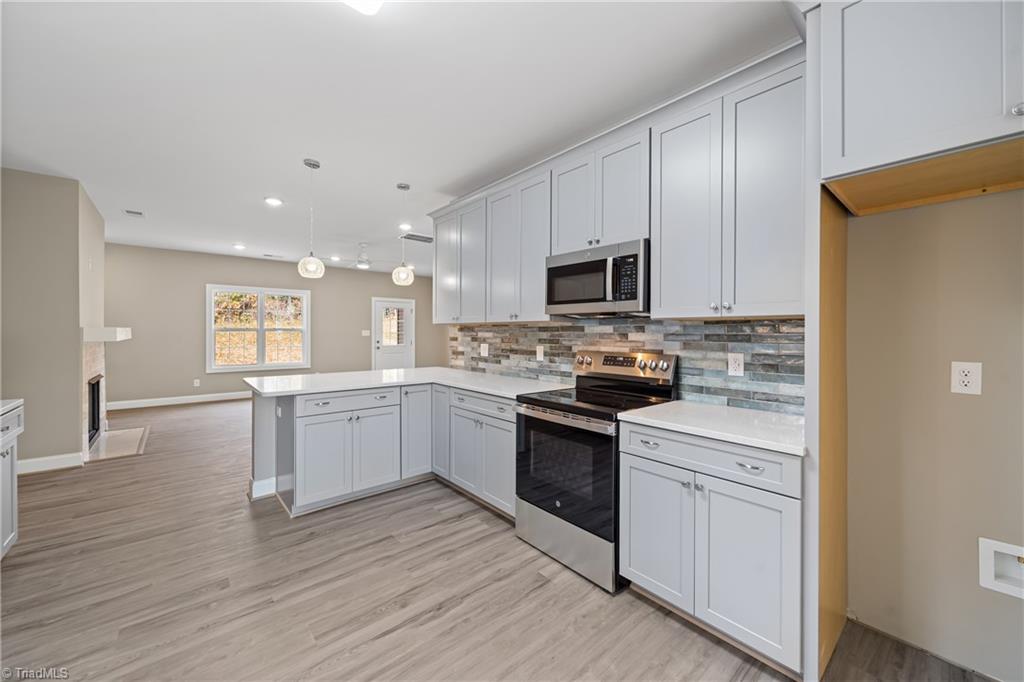 Winston-Salem, North Carolina 27127, United States, 4 Bedrooms Bedrooms, ,4 BathroomsBathrooms,Residential,Active,244131