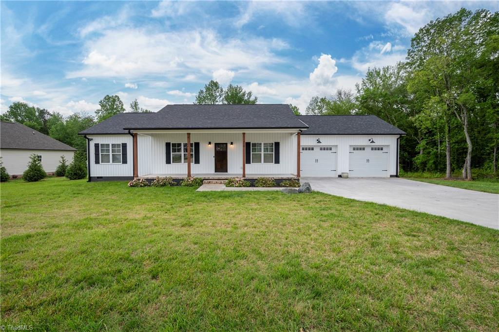 718 Deadmon Road, Mocksville, North Carolina image 2