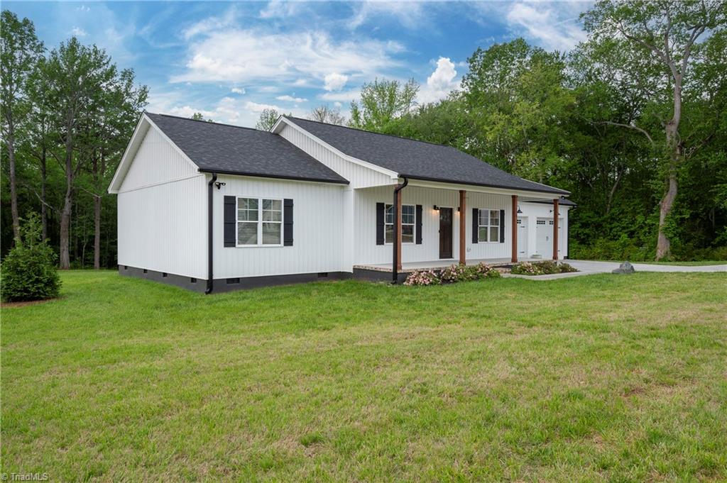 718 Deadmon Road, Mocksville, North Carolina image 1