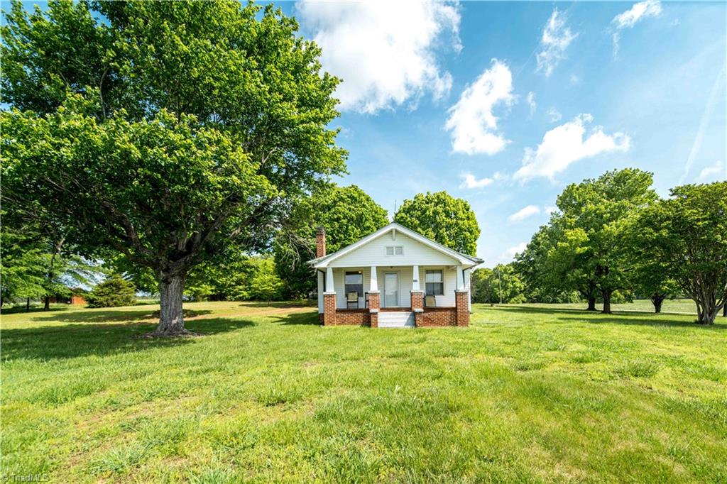2445 Rockett Road, East Bend, North Carolina image 1